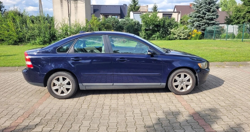 Volvo S40 cena 9000 przebieg: 305000, rok produkcji 2005 z Bartoszyce małe 56